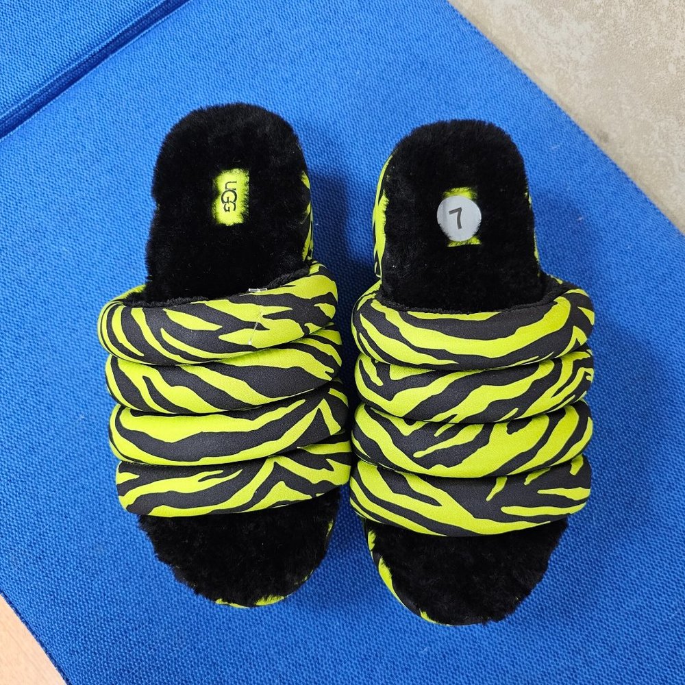 UGG Fluff Yeah Slide Sandals Size 7 Neon Zebra Print Fuzzy Slippers NWOT